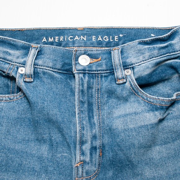 American Eagle Frayed Hem Mom Jean High Rise 1100X - Picture 4 of 4